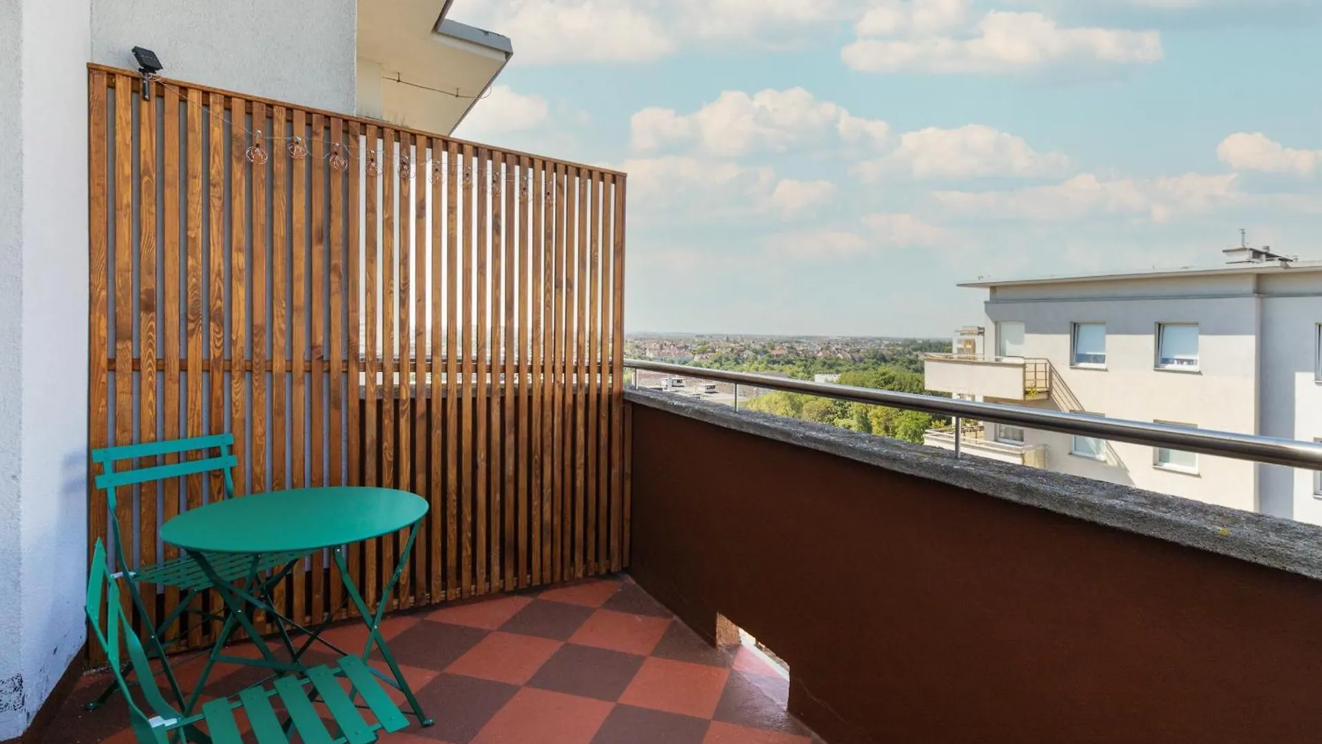 Sloneczny I Przestronny Apartament W Gdansku Z Wanna I Umeblowanym Tarasem By Noclegi Renters Apartman