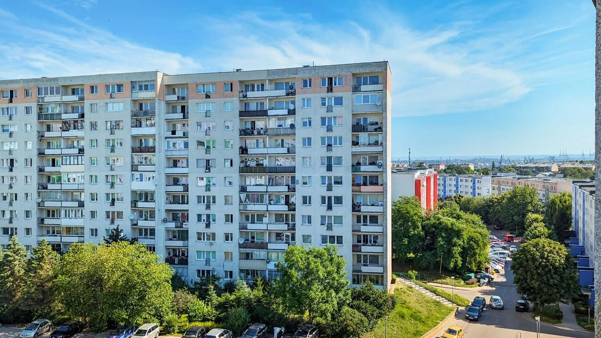 Sloneczny I Przestronny Apartament W Gdansku Z Wanna I Umeblowanym Tarasem By Noclegi Renters Apartman