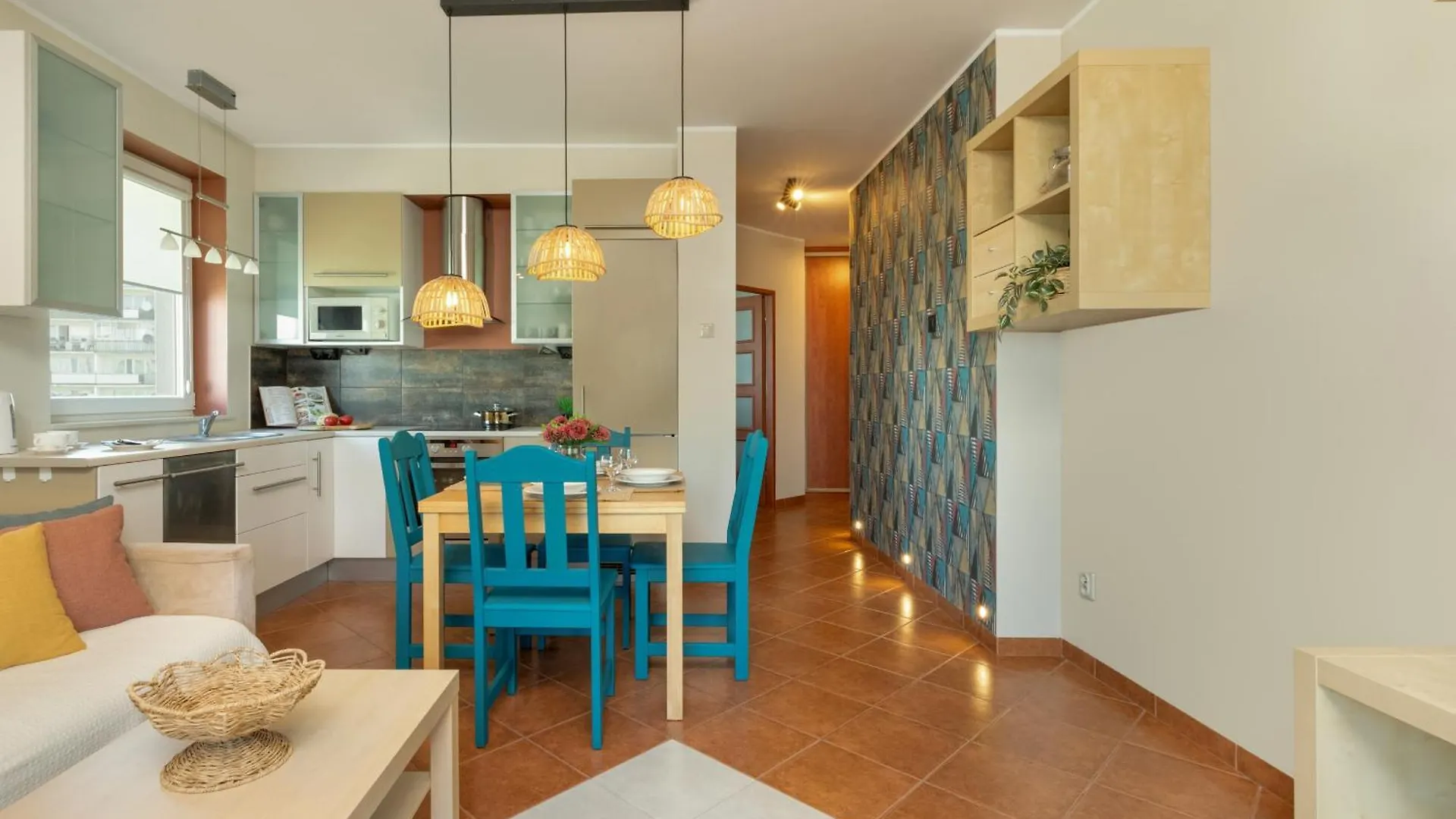 Sloneczny I Przestronny Apartament W Gdansku Z Wanna I Umeblowanym Tarasem By Noclegi Renters 0*,  Lengyelország