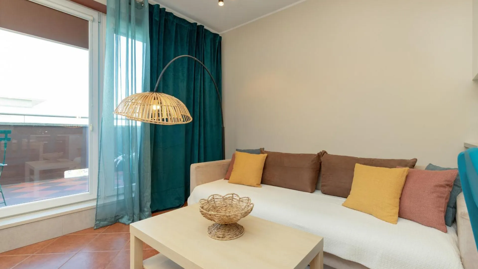 Sloneczny I Przestronny Apartament W Gdansku Z Wanna I Umeblowanym Tarasem By Noclegi Renters